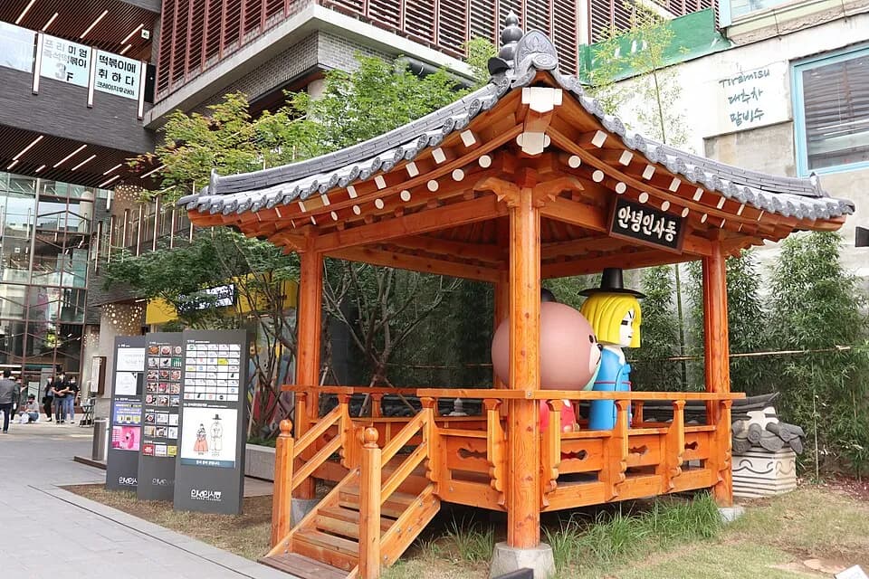 인사동·종로: 전통 찻집, 갤러리, 청계천 완전 가이드