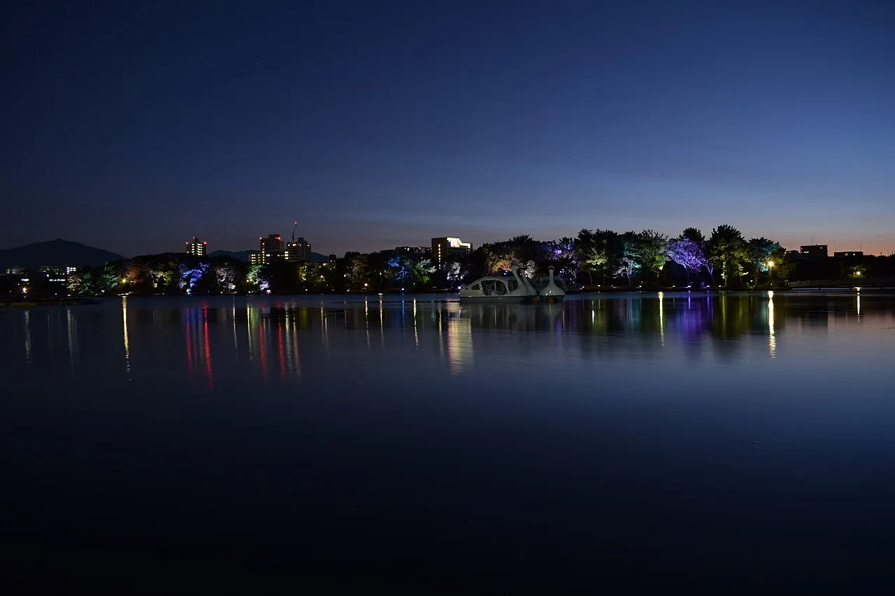Ohori Park